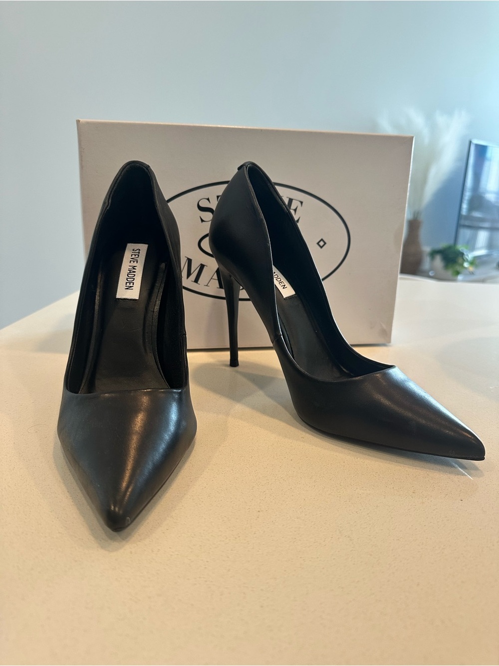 Steve Madden Black Pointed Stiletto Pumps